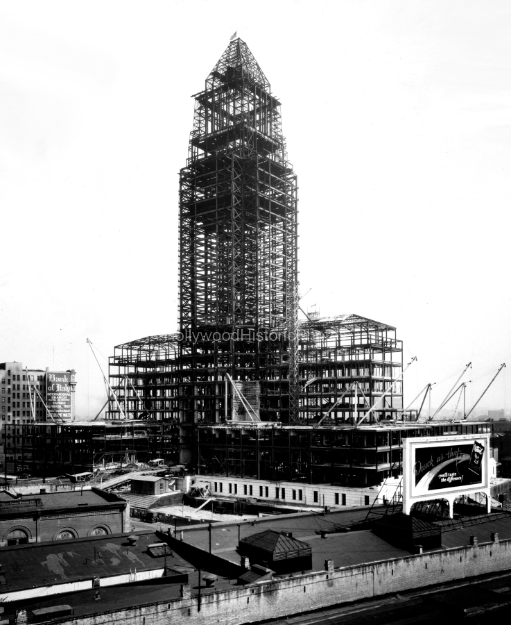 City Hall 1927 2 Under construction 200 N Spring St.jpg